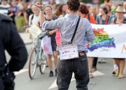 Wegen Gegenprotest Kein Auftritt Von Hoecke In Jena 04